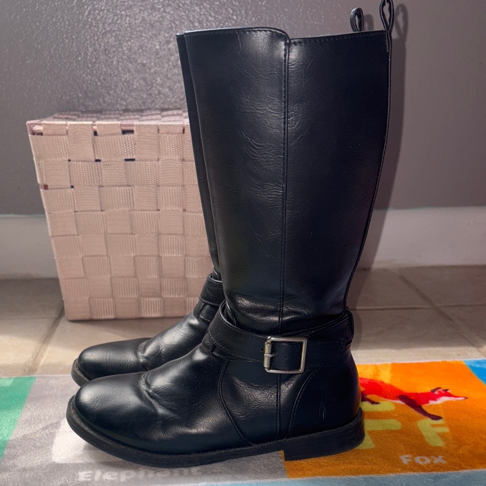 The Children's Place Sleek Black Kids Boots